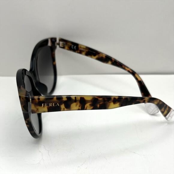 Furla by De Rigo Full Rim Cat Eye Sunglasses in Black - Picture 2 of 7